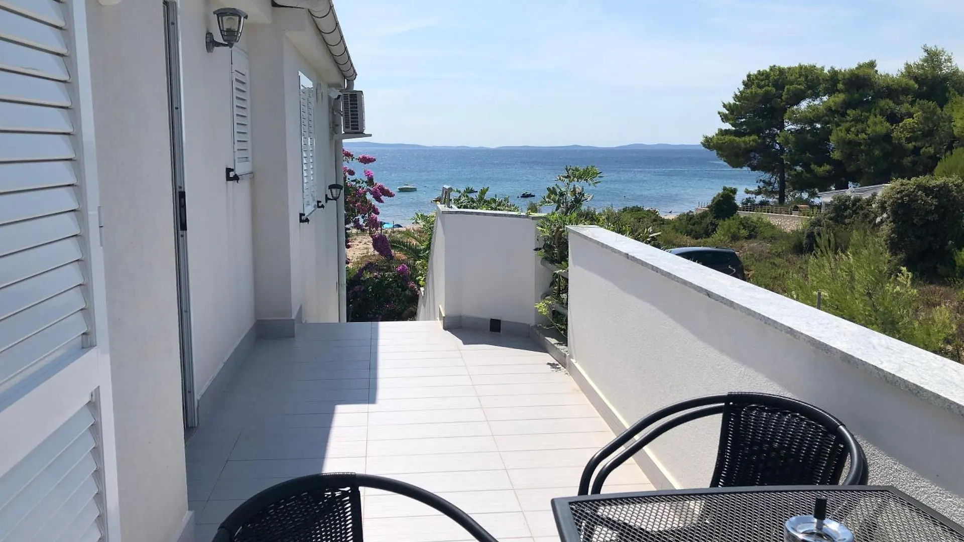 Mirakul Apartments Vir Croatia