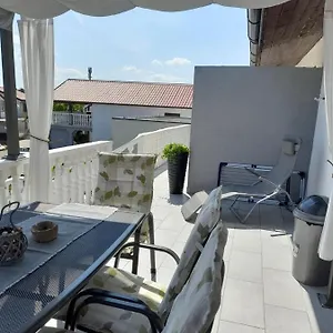 Apartman Bicanic, Vir